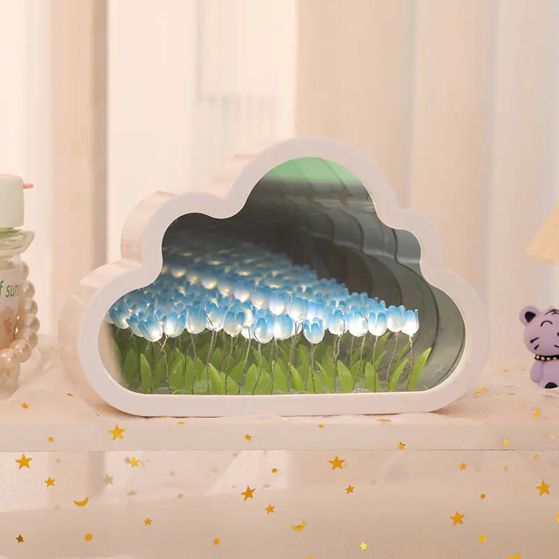 Cloud Tulip Small Night Lamp